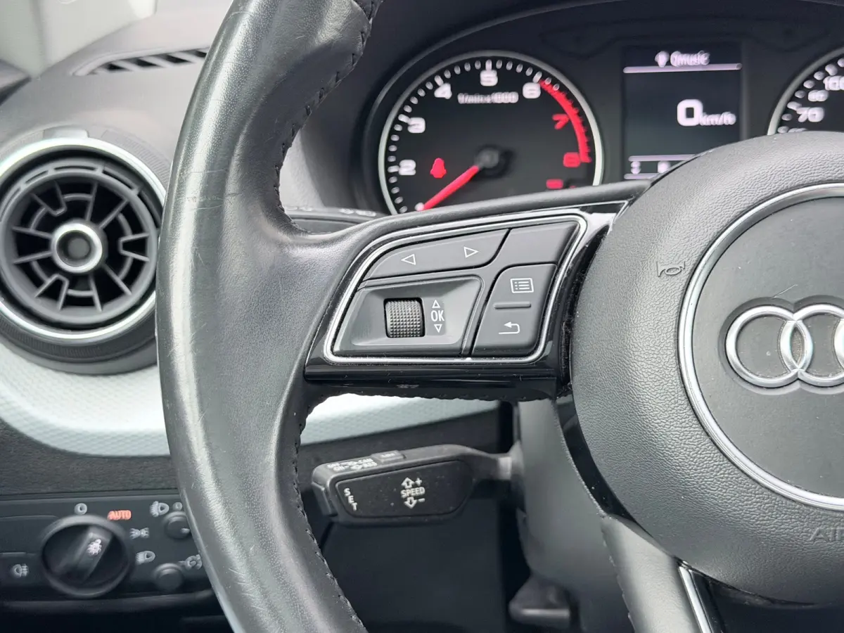 30 TFSI Sport Pro Line Pano/Bluetooth