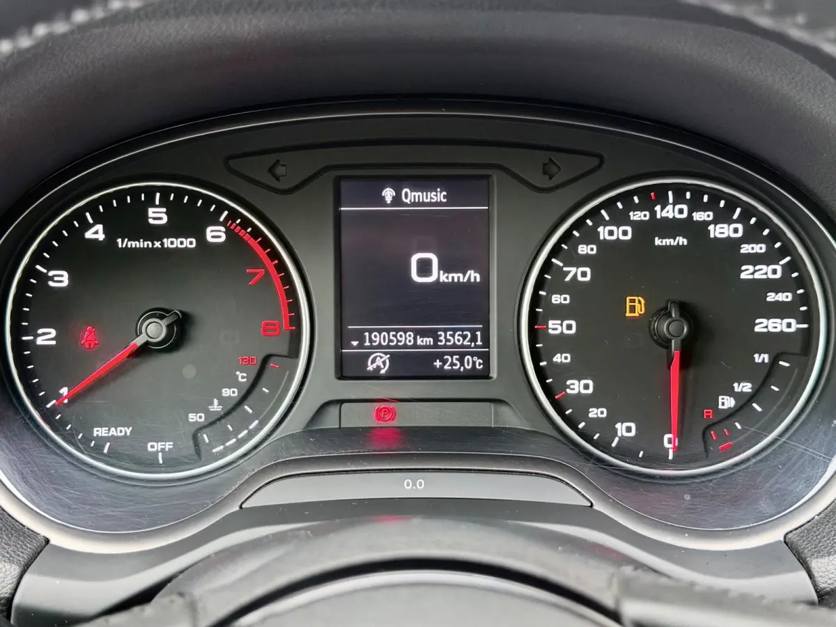 30 TFSI Sport Pro Line Pano/Bluetooth