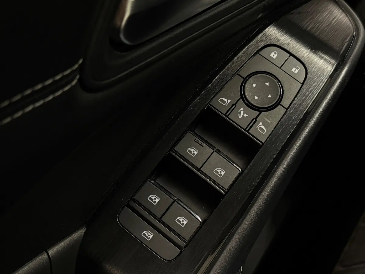 E-Power 190pk N-Connecta | Trekhaak | ACC | 360° Camera | Navi | CarPlay