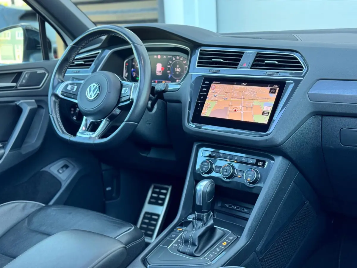 1.5 TSI ACT 3x R-Line Memory/Pano/Dynaudio