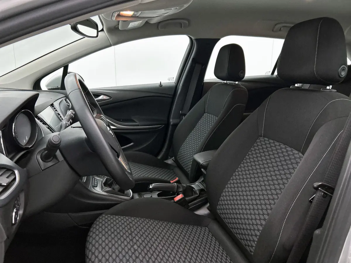 ST 105pk Online Edition | 1ste eigenaar | Parkeersensoren VOOR + Achter | Navigatie | Airco | AppleCarPlay/Android
