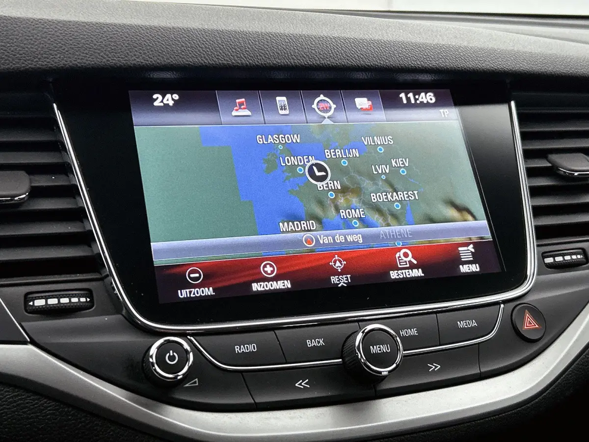 ST 105pk Online Edition | 1ste eigenaar | Parkeersensoren VOOR + Achter | Navigatie | Airco | AppleCarPlay/Android