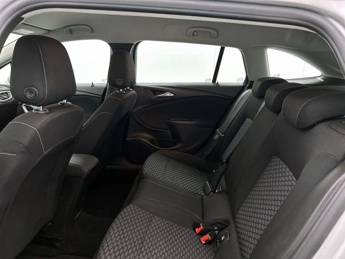 ST 105pk Online Edition | 1ste eigenaar | Parkeersensoren VOOR + Achter | Navigatie | Airco | AppleCarPlay/Android