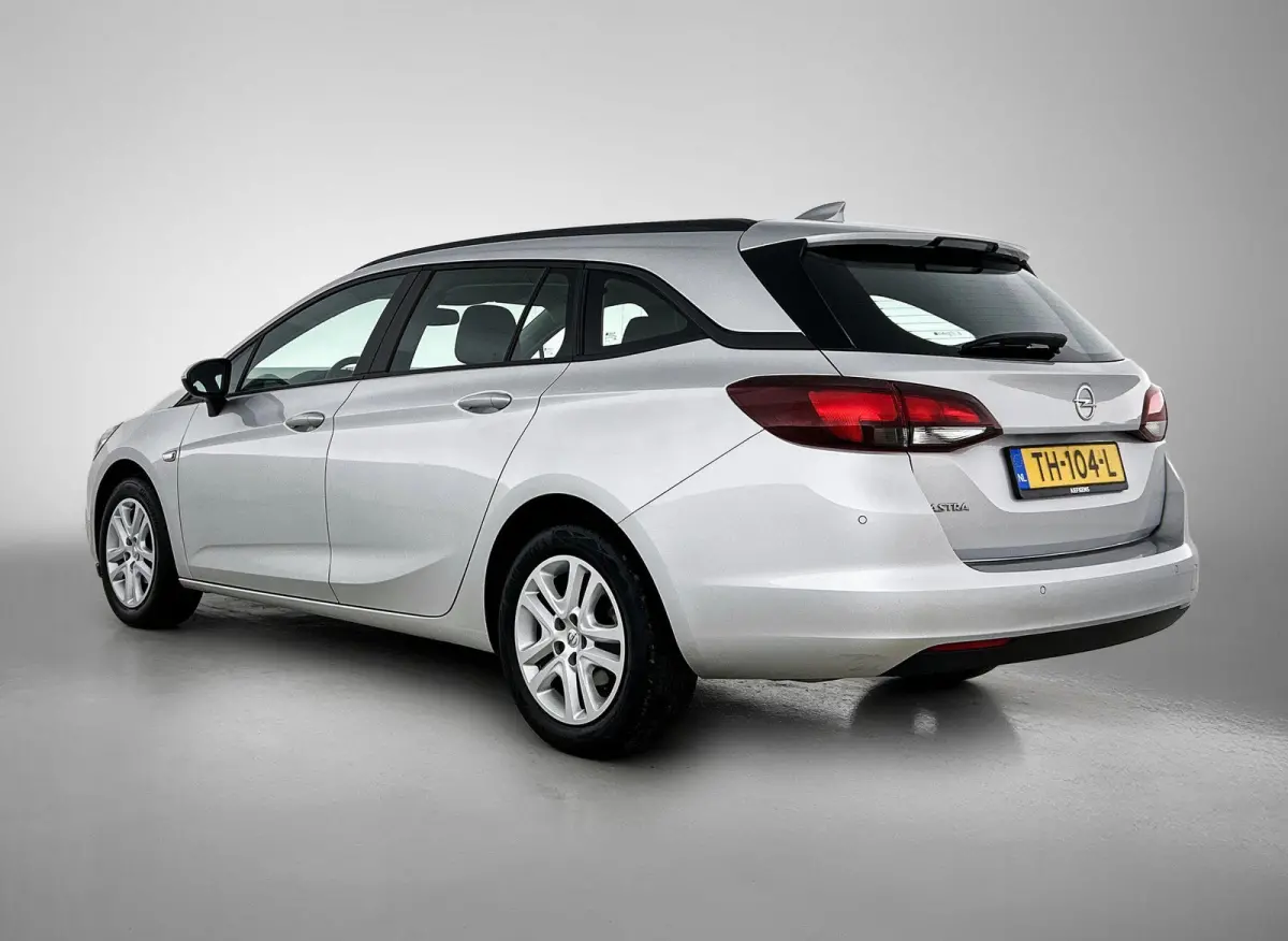 ST 105pk Online Edition | 1ste eigenaar | Parkeersensoren VOOR + Achter | Navigatie | Airco | AppleCarPlay/Android