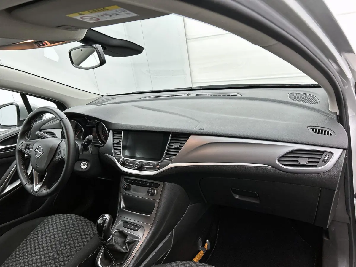 ST 105pk Online Edition | 1ste eigenaar | Parkeersensoren VOOR + Achter | Navigatie | Airco | AppleCarPlay/Android