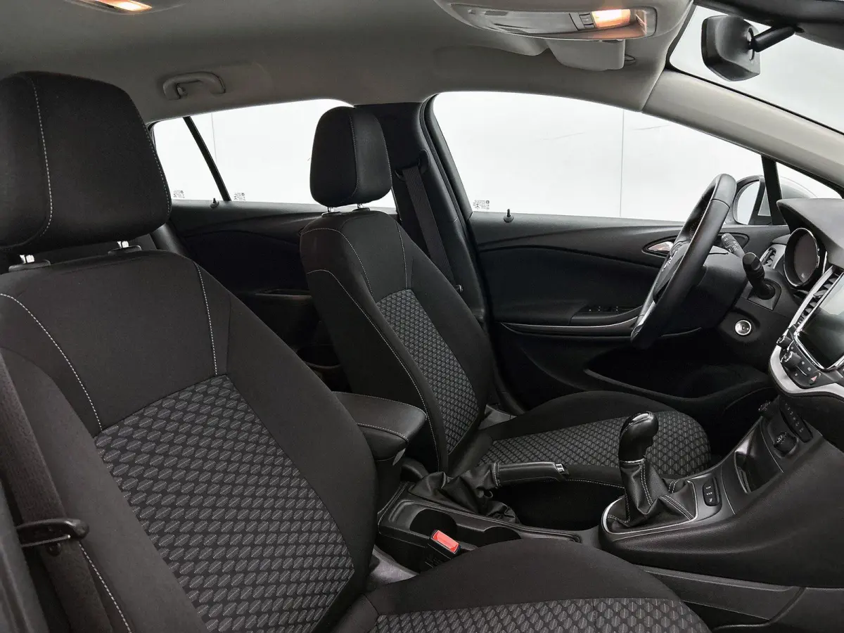 ST 105pk Online Edition | 1ste eigenaar | Parkeersensoren VOOR + Achter | Navigatie | Airco | AppleCarPlay/Android