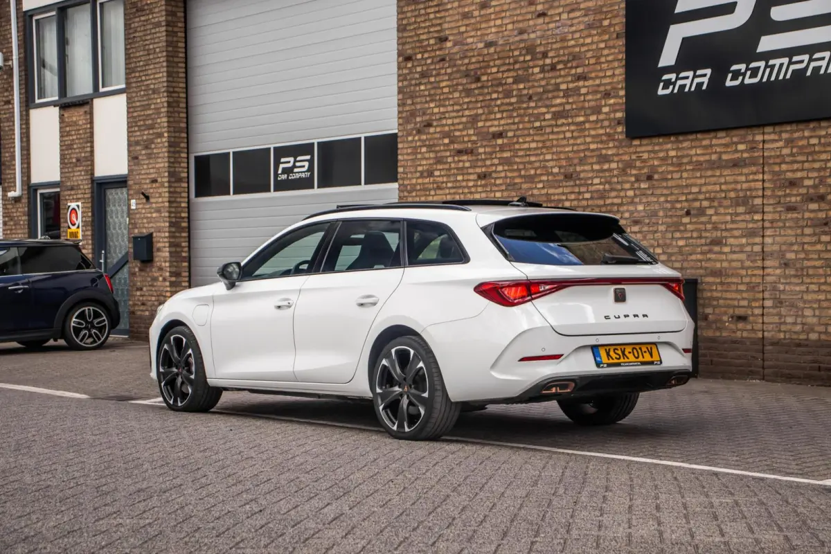 1.4 e-Hybrid 245PK, Pano, Half Leder