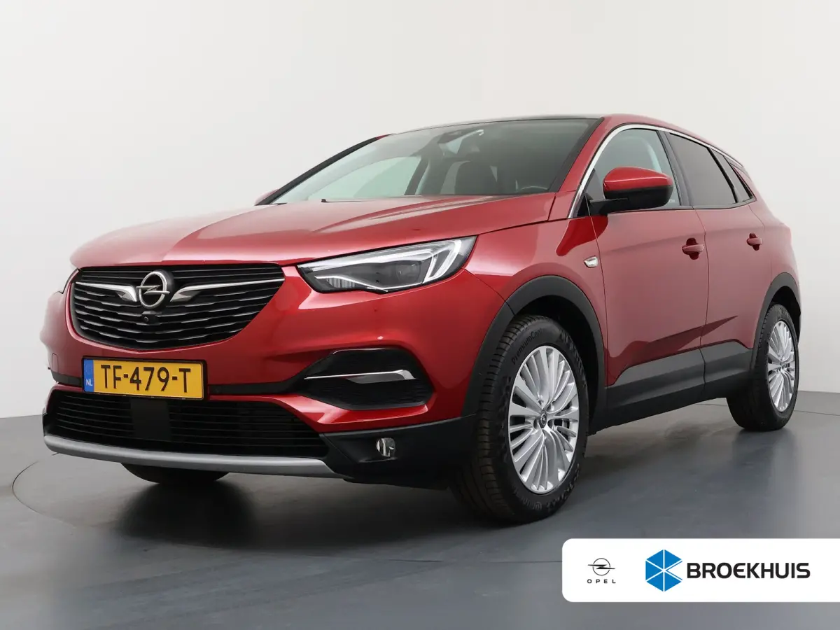1.2 Turbo Innovation | Vol opties! | Achteruitrijcamera | Cruise control | Dodehoek detectie