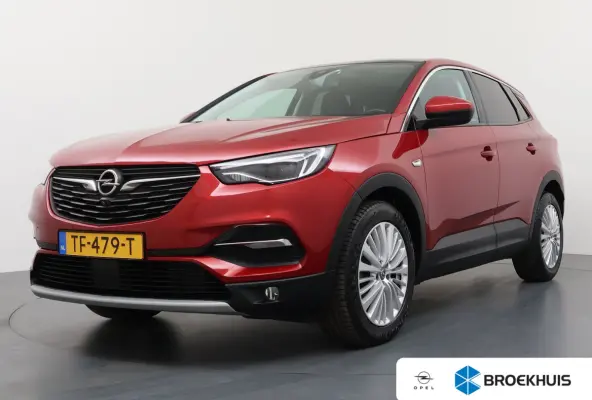 1.2 Turbo Innovation | Vol opties! | Achteruitrijcamera | Cruise control | Dodehoek detectie