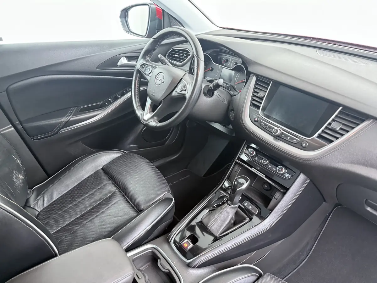 1.2 Turbo Innovation | Vol opties! | Achteruitrijcamera | Cruise control | Dodehoek detectie