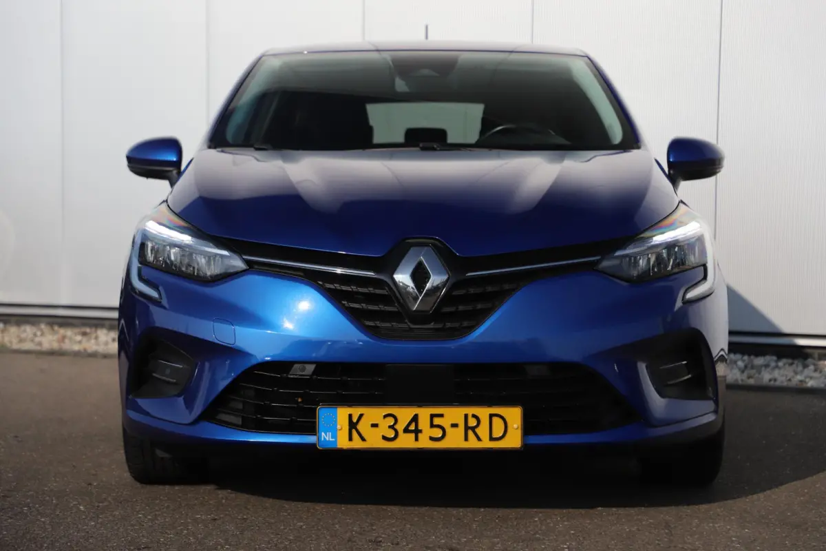 1.6 E-Tech Hybrid 140 Business Zen Automaat 16 inch LMV Navigatie Carplay Android Airco Cruise Control LED Rijstrooksensor Parkeersensor
