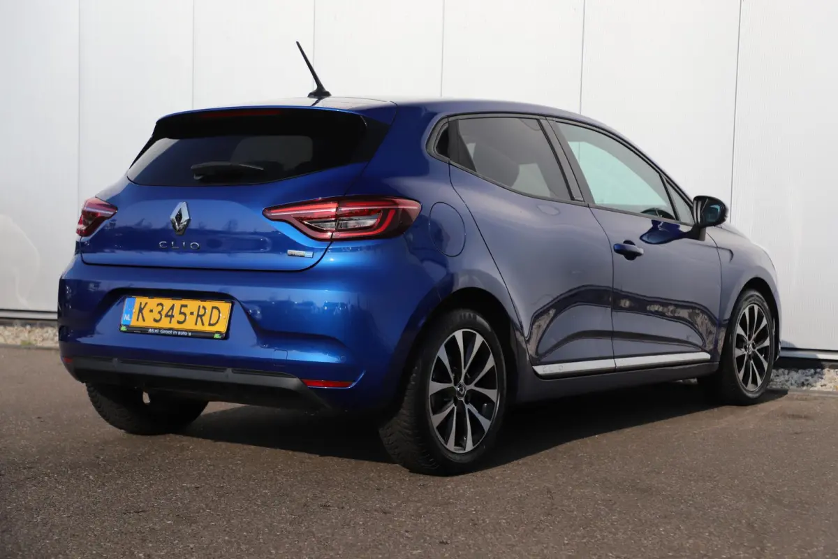 1.6 E-Tech Hybrid 140 Business Zen Automaat 16 inch LMV Navigatie Carplay Android Airco Cruise Control LED Rijstrooksensor Parkeersensor