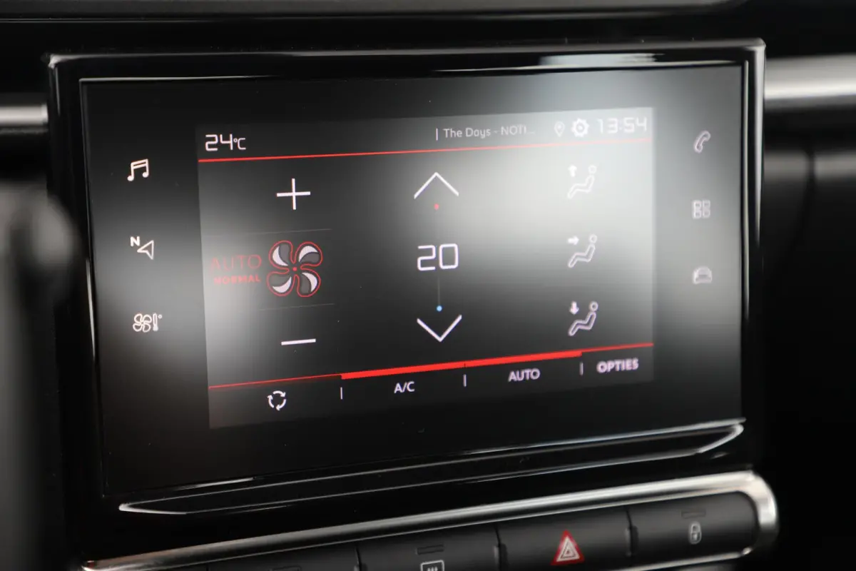 1.2 PureTech S&S Feel Edition Navigatie Carplay Android Climate Cruise Control Rijstrooksensor Parkeersensor