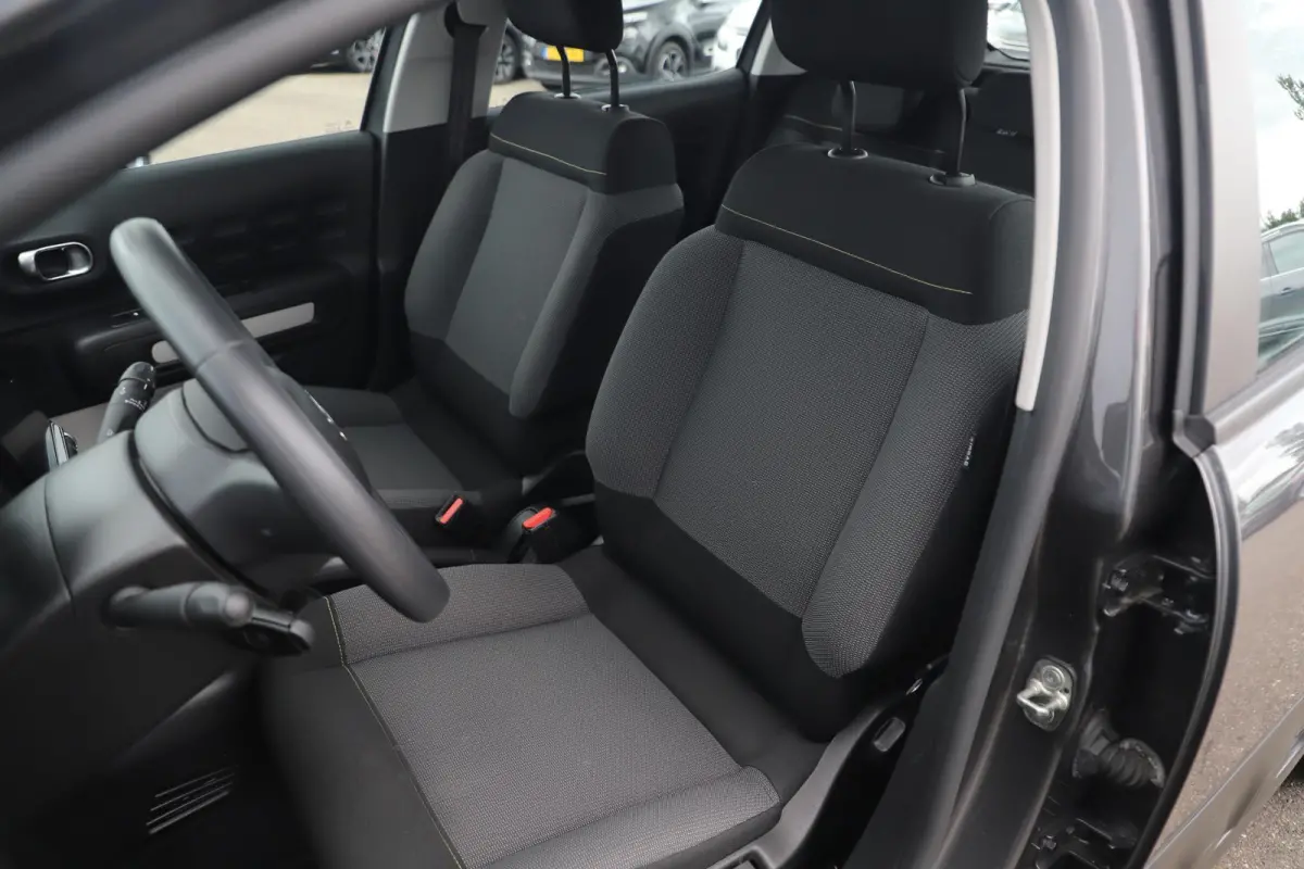 1.2 PureTech S&S Feel Edition Navigatie Carplay Android Climate Cruise Control Rijstrooksensor Parkeersensor
