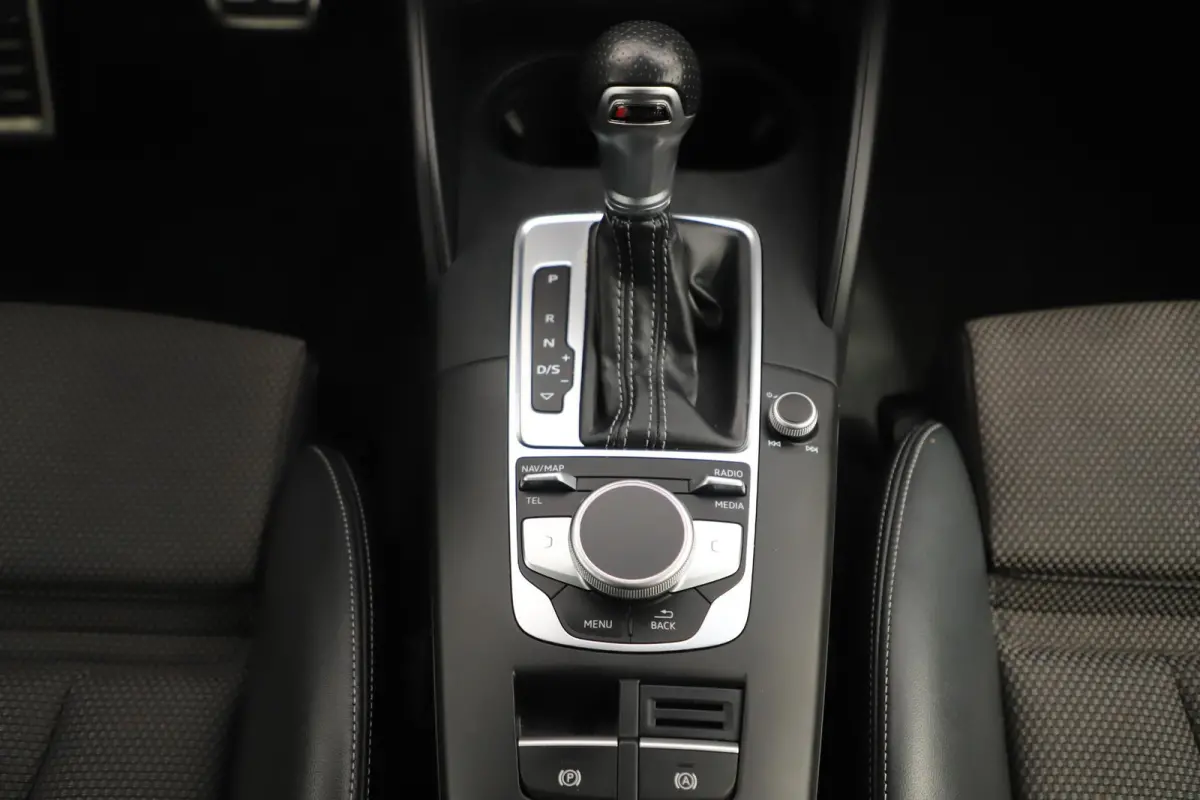 35 TFSI CoD Advance Sport 150PK Automaat Virtual Cockpit 18 inch Navigatie Clima Cruise Stoelverwarming PDC Carplay Android Bluetooth Full LED S-Line