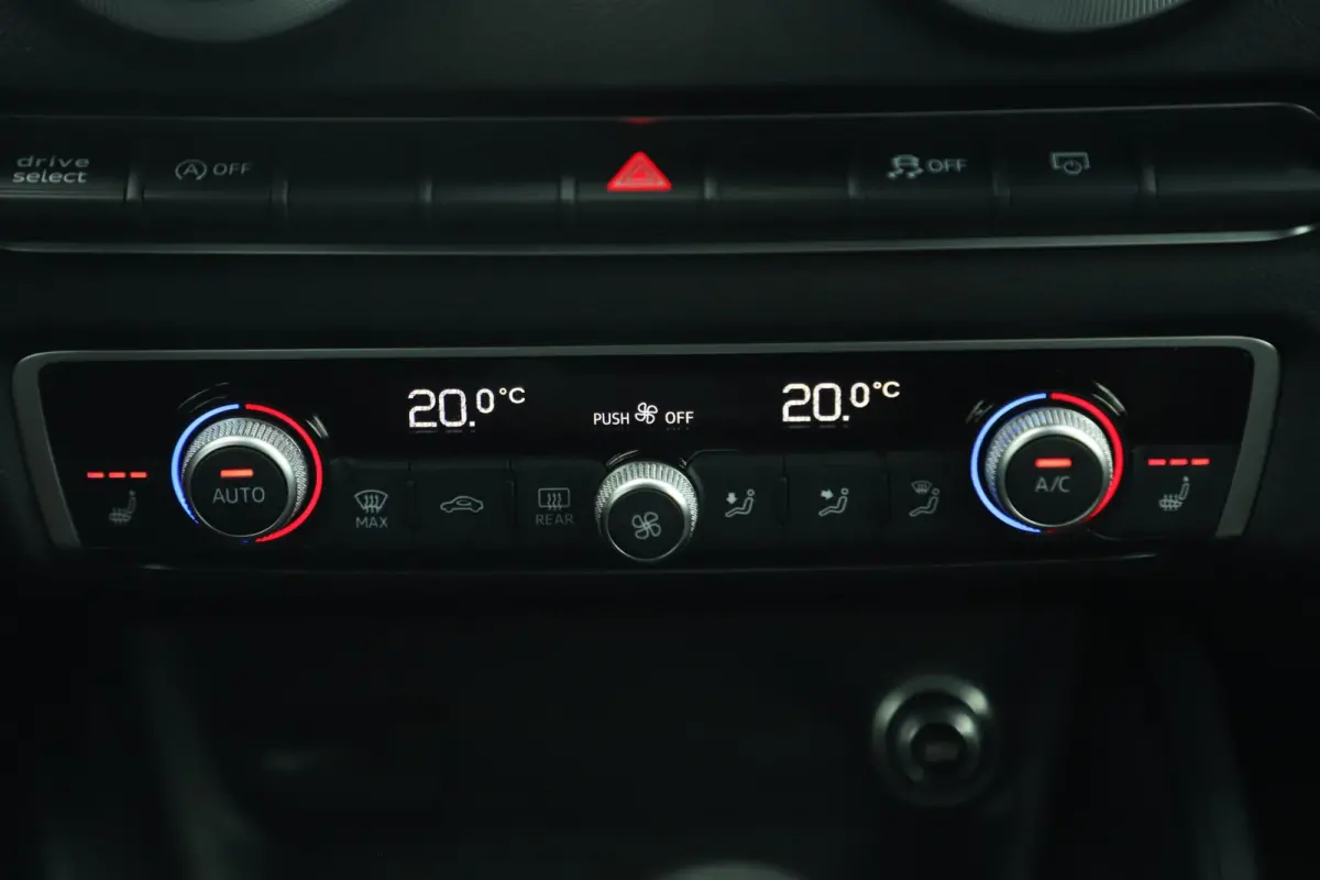 35 TFSI CoD Advance Sport 150PK Automaat Virtual Cockpit 18 inch Navigatie Clima Cruise Stoelverwarming PDC Carplay Android Bluetooth Full LED S-Line