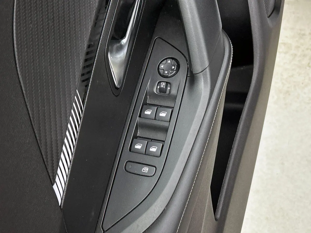 1.2 PureTech 130 Allure CAMERA | CARPLAY & NAVI | STOF-LEER