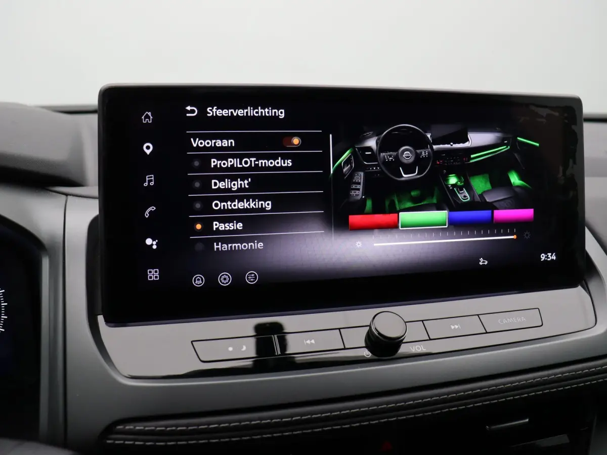 158pk MHEV Xtronic N-Connecta | 360 camera | Stoel stuur verwarming | Clima | Head-Up Display.