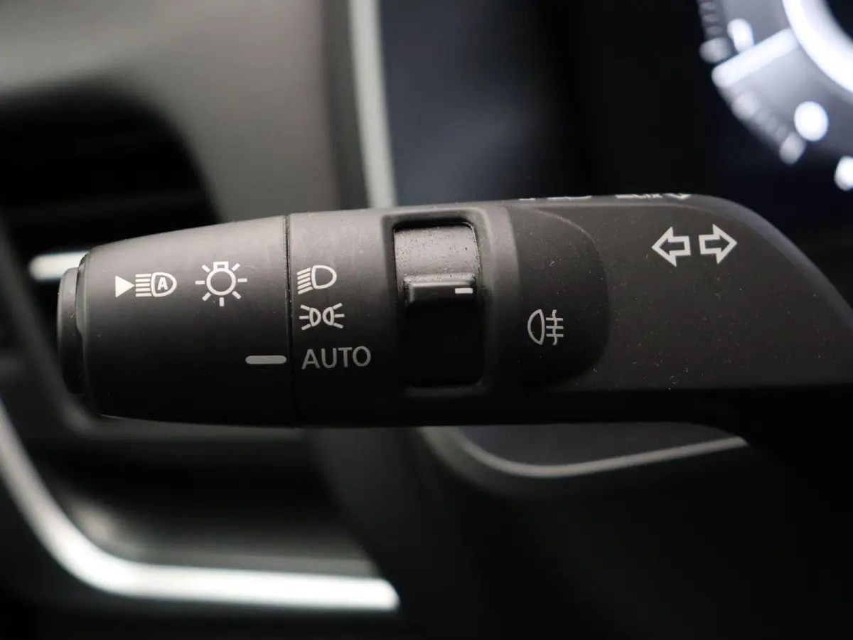 158pk MHEV Xtronic N-Connecta | 360 camera | Stoel stuur verwarming | Clima | Head-Up Display.