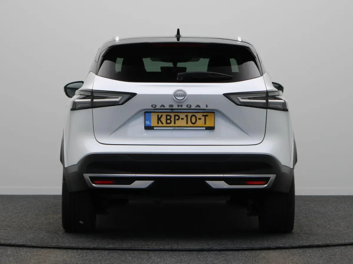 158pk MHEV Xtronic N-Connecta | 360 camera | Stoel stuur verwarming | Clima | Head-Up Display.