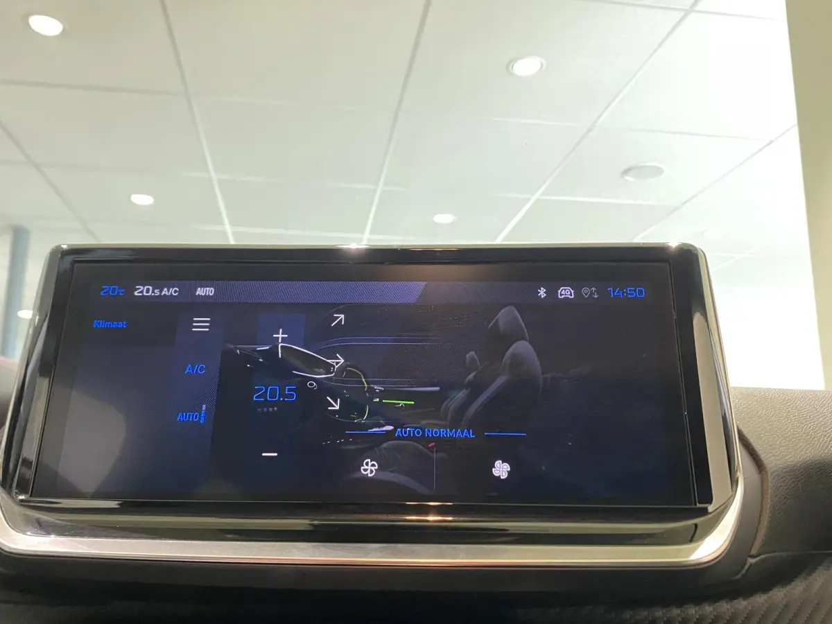 Hybrid 100 e-DCS6 Allure CARPLAY + SENSOREN + CRUISE CONTROL
