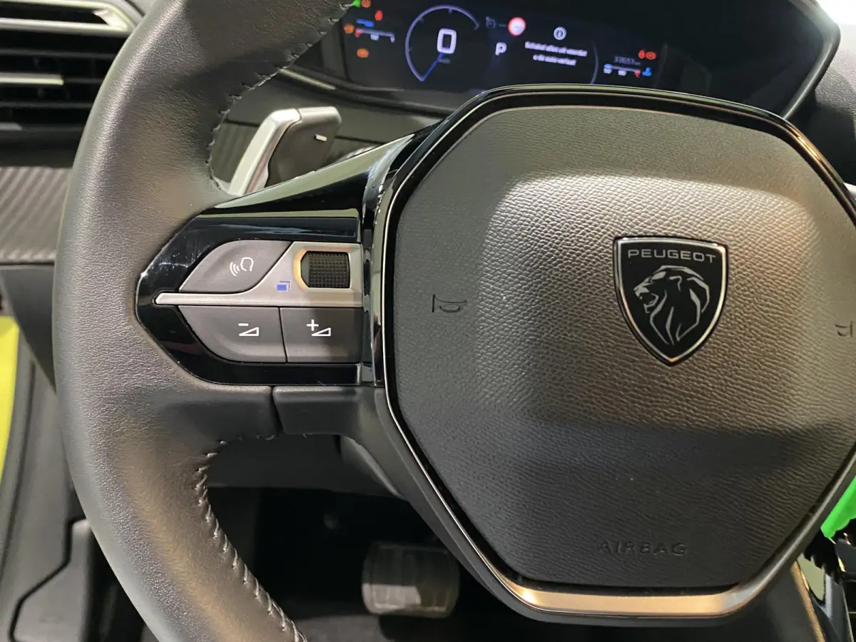 Hybrid 100 e-DCS6 Allure CARPLAY + SENSOREN + CRUISE CONTROL