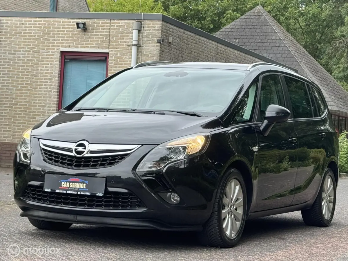 Tourer 1.4 Business+ 7p./CAMERA/NAVI/PDC/STLVW/