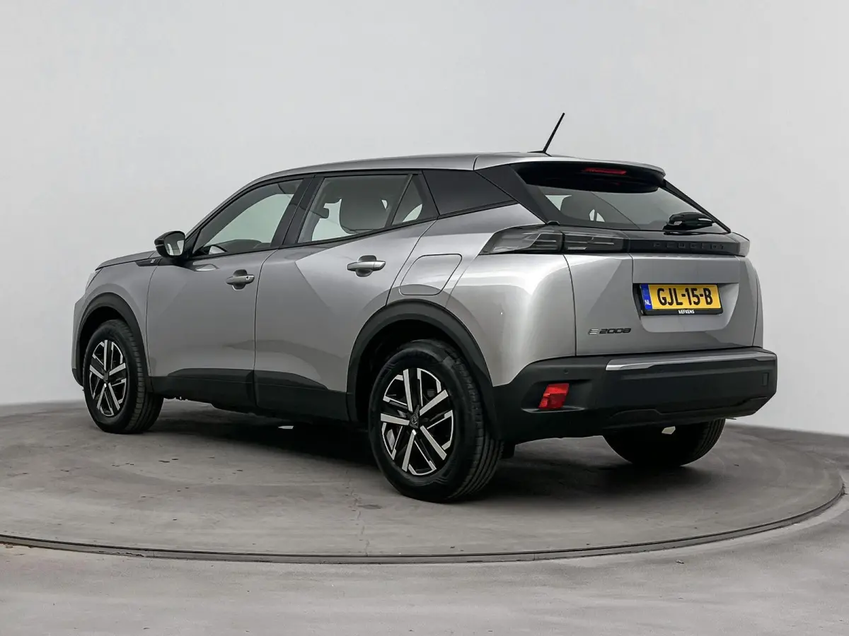 EV Active 50 kWh | ACCU 97% | 1ste eigenaar | Apple CarPlay | Cruise control | LED verlichting | Climate control |