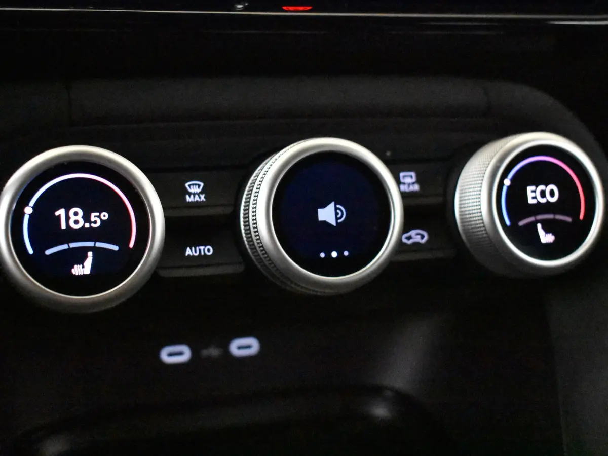 1.5 TSI PHEV Sportline Business 204PK DSG/AUT | Camera | Stoel/stuurverwarming | Elektr. Stoel incl geheugen | App connect | Navi | DAB | LED | Dodehoek | parkeersensoren| Keyless | 19"LMV