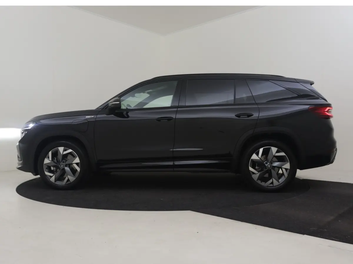 1.5 TSI PHEV Sportline Business 204PK DSG/AUT | Camera | Stoel/stuurverwarming | Elektr. Stoel incl geheugen | App connect | Navi | DAB | LED | Dodehoek | parkeersensoren| Keyless | 19"LMV