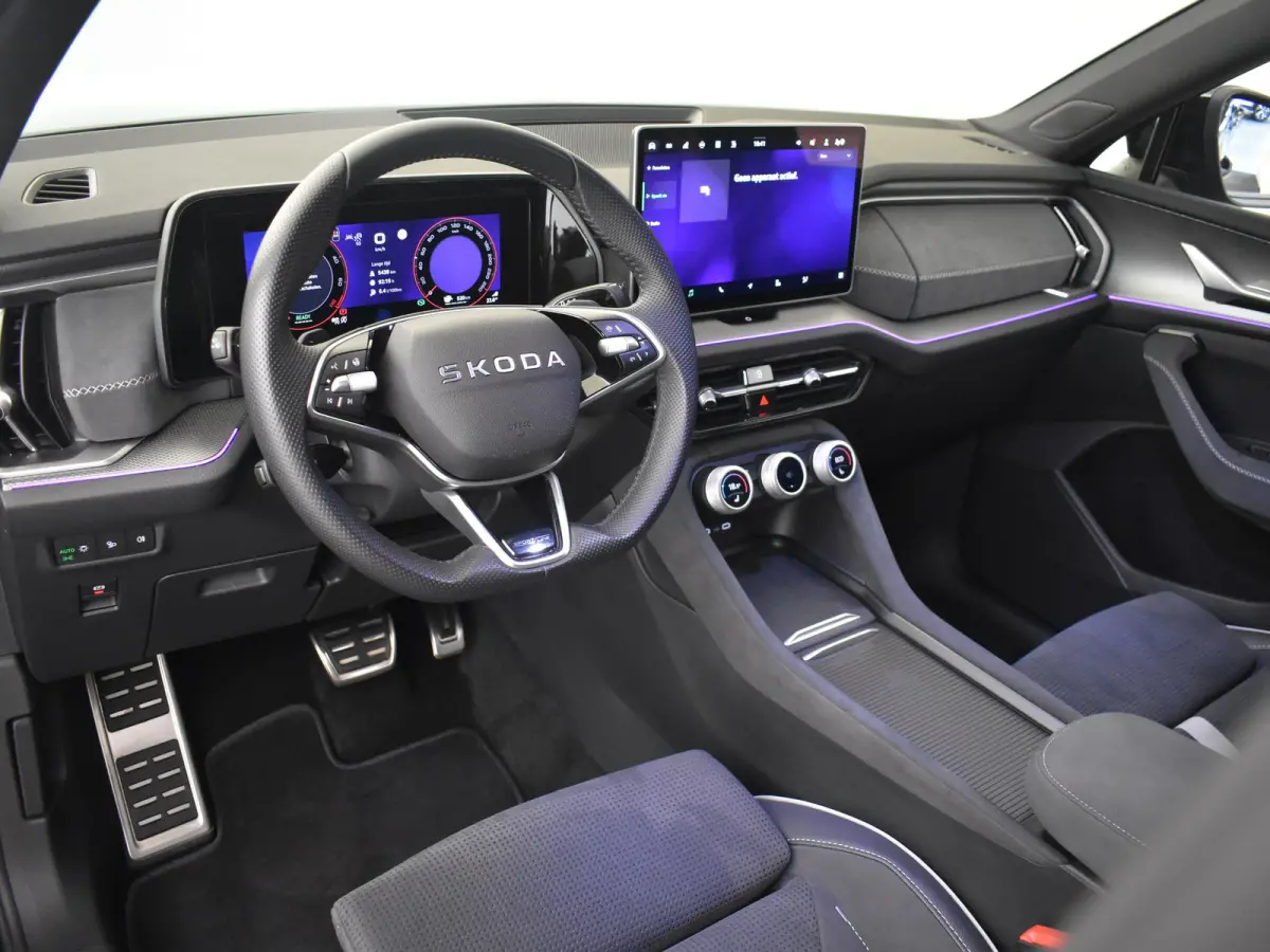 1.5 TSI PHEV Sportline Business 204PK DSG/AUT | Camera | Stoel/stuurverwarming | Elektr. Stoel incl geheugen | App connect | Navi | DAB | LED | Dodehoek | parkeersensoren| Keyless | 19"LMV