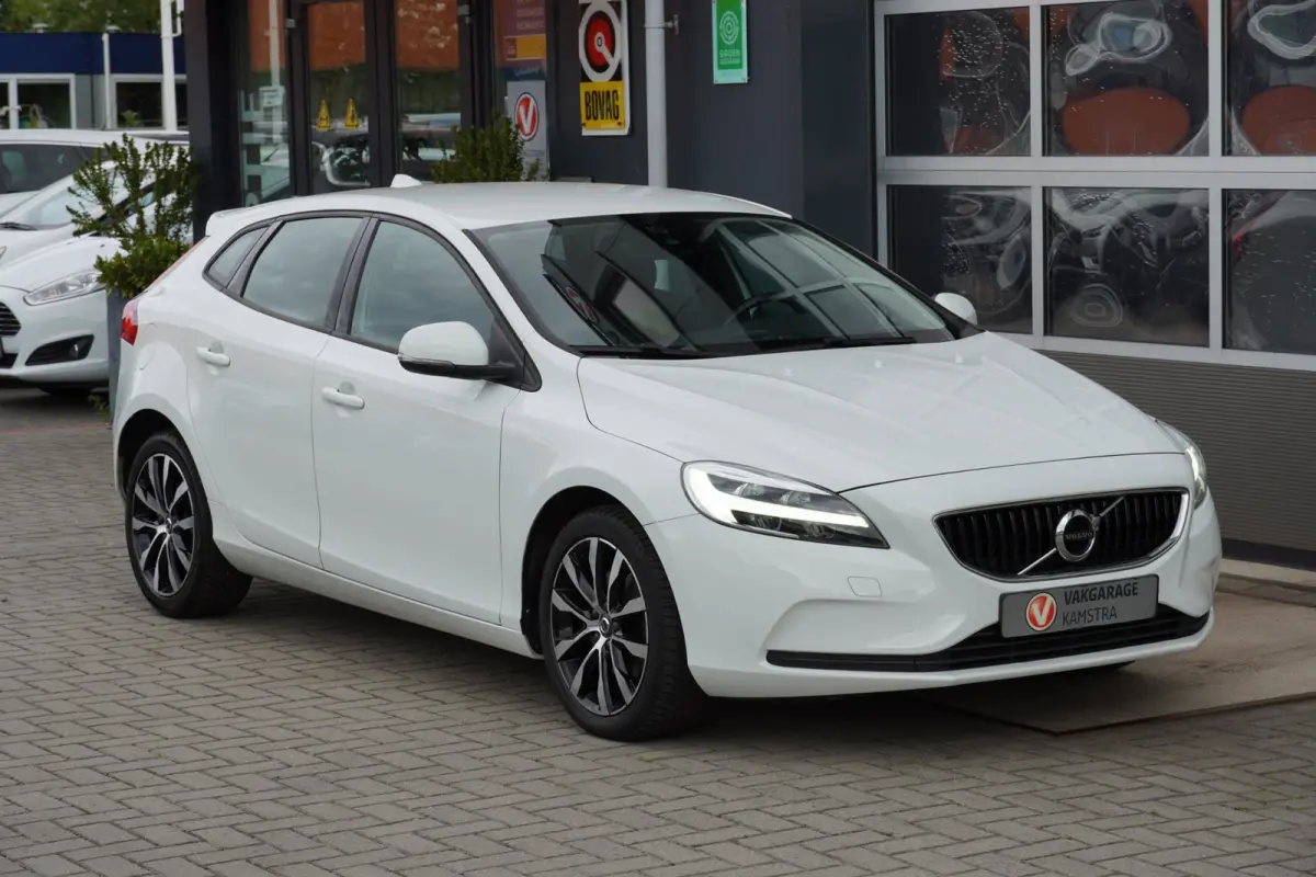 2.0 T3 R-Design LED/Stoelverw./Cruise/Clima/PDC