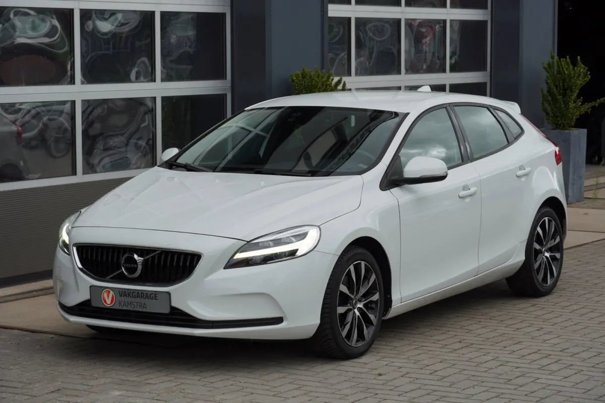 2.0 T3 R-Design LED/Stoelverw./Cruise/Clima/PDC