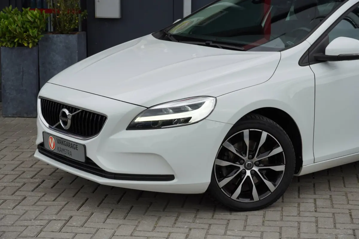 2.0 T3 R-Design LED/Stoelverw./Cruise/Clima/PDC