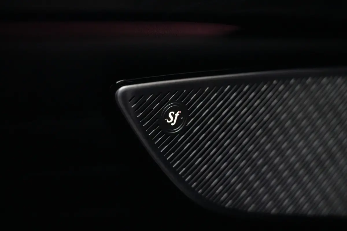 2.0 MHEV Modena | 330PK | HUD | Sonus Faber | 21" | Leder | Maserati Grecale Modena 330 PK Mild Hybrid met 2.0 viercilinder, Head-Up Display, Sonus Faber premium audio, navigatie, 360° came