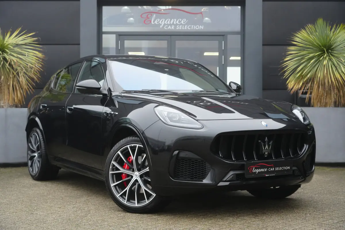 2.0 MHEV Modena | 330PK | HUD | Sonus Faber | 21" | Leder | Maserati Grecale Modena 330 PK Mild Hybrid met 2.0 viercilinder, Head-Up Display, Sonus Faber premium audio, navigatie, 360° came