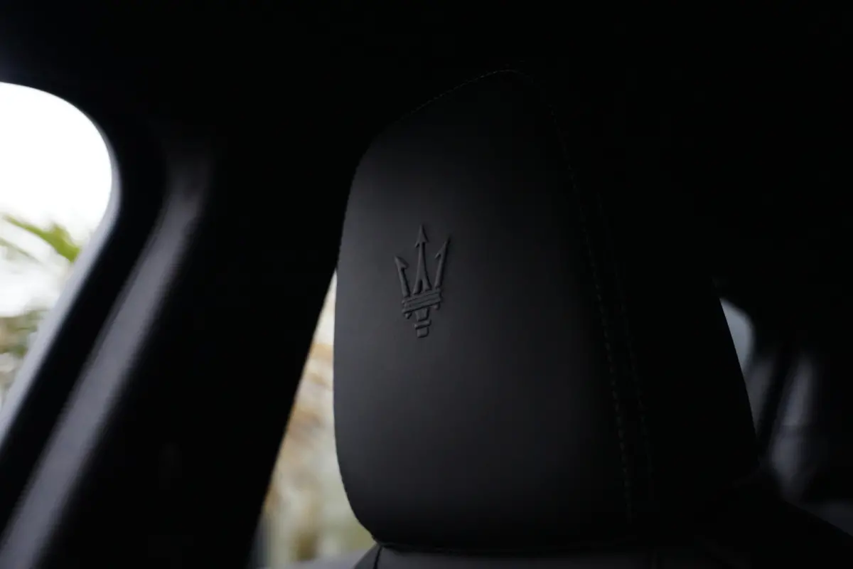 2.0 MHEV Modena | 330PK | HUD | Sonus Faber | 21" | Leder | Maserati Grecale Modena 330 PK Mild Hybrid met 2.0 viercilinder, Head-Up Display, Sonus Faber premium audio, navigatie, 360° came