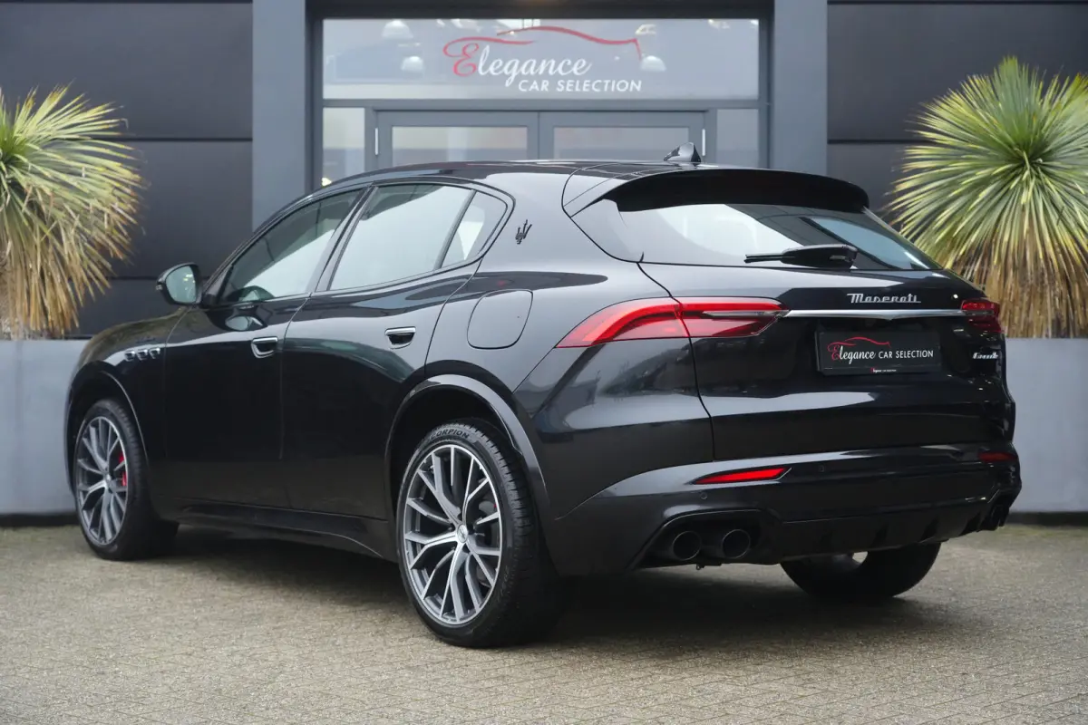 2.0 MHEV Modena | 330PK | HUD | Sonus Faber | 21" | Leder | Maserati Grecale Modena 330 PK Mild Hybrid met 2.0 viercilinder, Head-Up Display, Sonus Faber premium audio, navigatie, 360° came