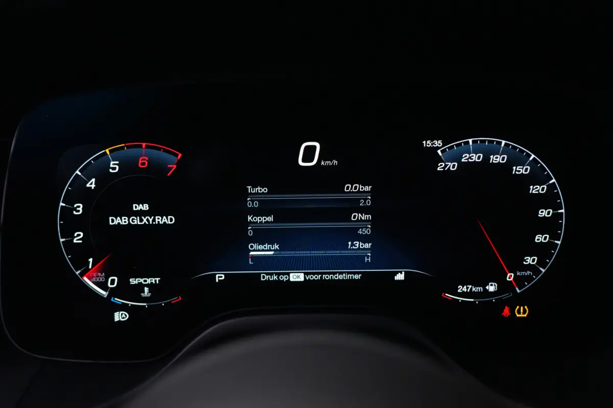 2.0 MHEV Modena | 330PK | HUD | Sonus Faber | 21" | Leder | Maserati Grecale Modena 330 PK Mild Hybrid met 2.0 viercilinder, Head-Up Display, Sonus Faber premium audio, navigatie, 360° came