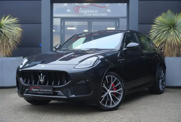 2.0 MHEV Modena | 330PK | HUD | Sonus Faber | 21" | Leder | Maserati Grecale Modena 330 PK Mild Hybrid met 2.0 viercilinder, Head-Up Display, Sonus Faber premium audio, navigatie, 360° came