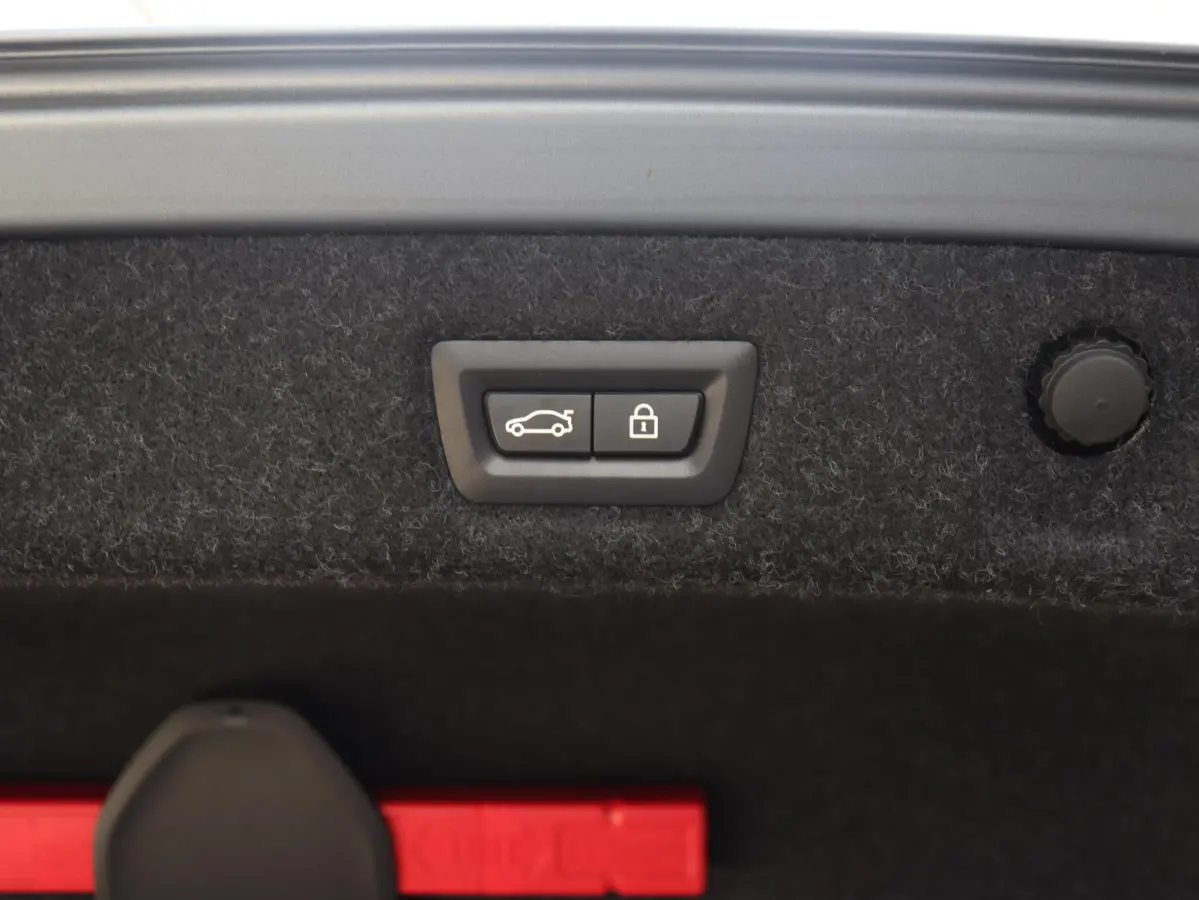 M5 Competition | High Executive | M Driver's Package | Bowers & Wilkins | Stoelventilatie | Driving Assistant Prof. | Head-Up | Soft Close | 20'' LMV