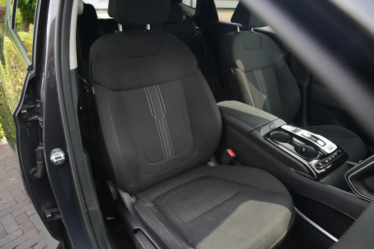 1.6 T-GDI HEV i-Motion Rijstrooksensor Hill hold Dakrails DAB Apple carplay