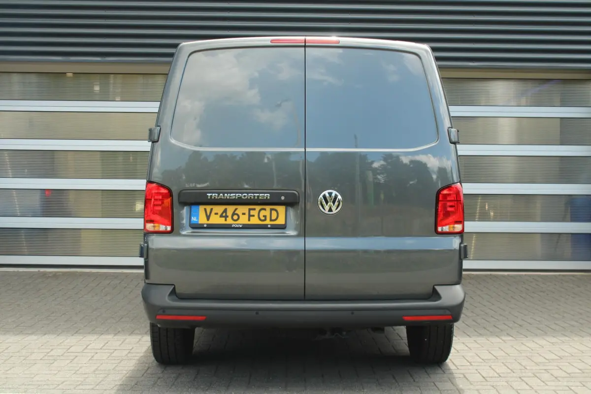 2.0 TDI 150pk DSG L2H1 30 DC Comfortline | 5-zits | Adaptive Cruise Control | Apple Carplay