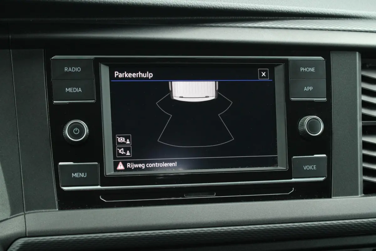 2.0 TDI 150pk DSG L2H1 30 DC Comfortline | 5-zits | Adaptive Cruise Control | Apple Carplay