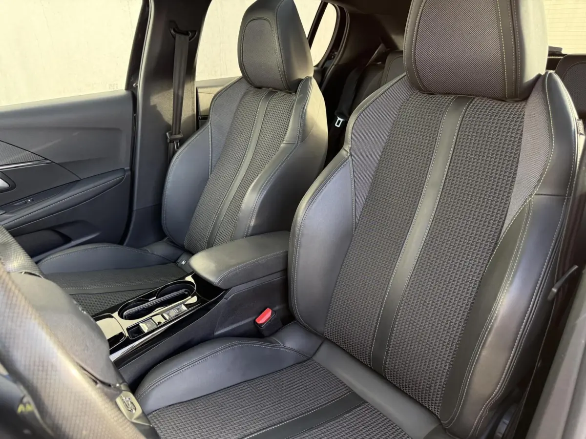 1.2 GT | Pano | Virtual | Cam | CarPlay | Keyle