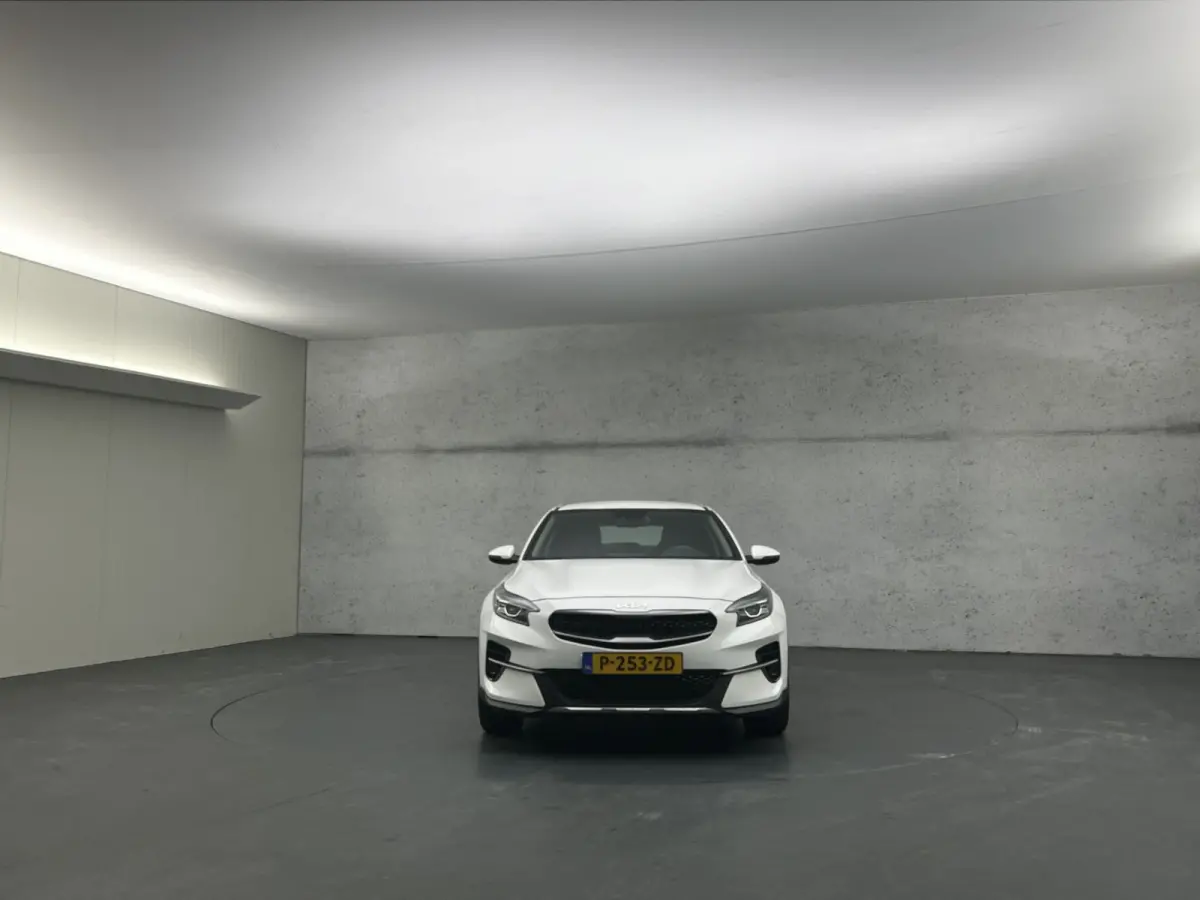1.0 T-GDi DynamicLine | Camera | Half lederen bekleding | LED koplampen