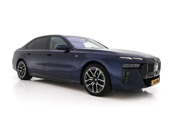 xDrive60 106 kWh M-Sport-Styling [3-Fase-11kW] {SoH-98%} (INCL-BTW) *PANO | LEATHER | FULL-LED | BLIND-SPOT | BOWERS&WILKINS | MEMORY-PACK | TOP-VIEW | VENTILATED/HEATED-COMFORTSEATS | SOFT-
