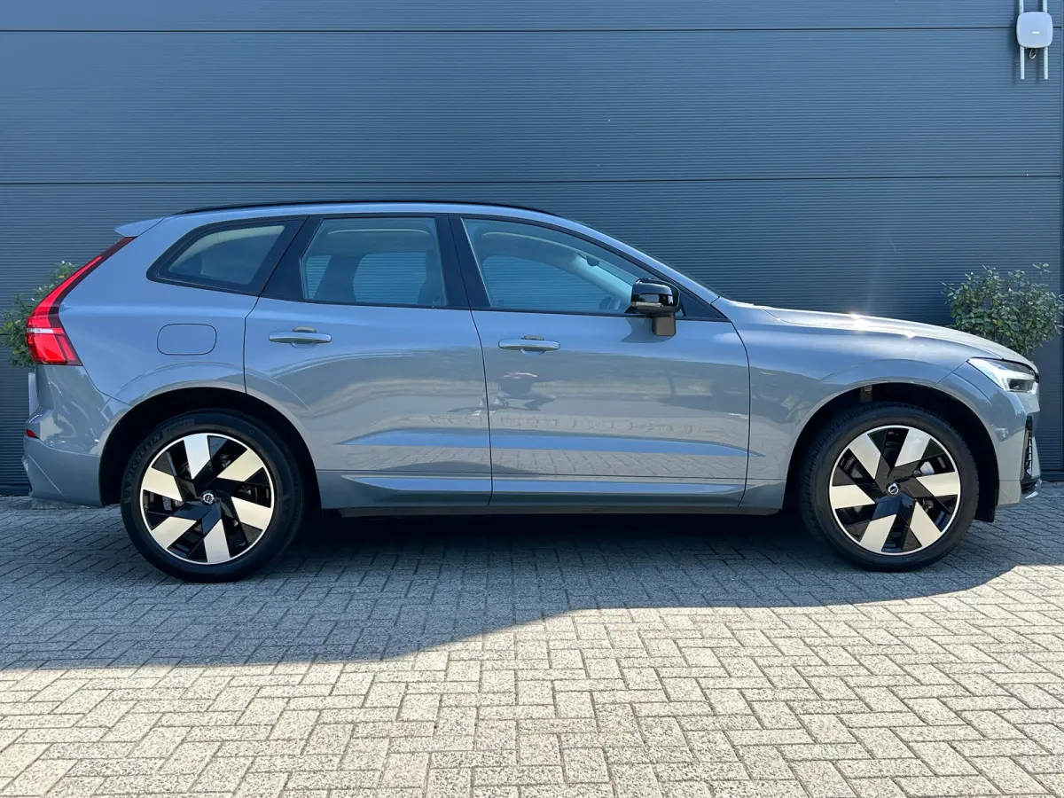 2.0 T6 Plug-in hybrid AWD Ultimate Dark | HU-Display | Harman/Kardon | Camera | Panoramadak |