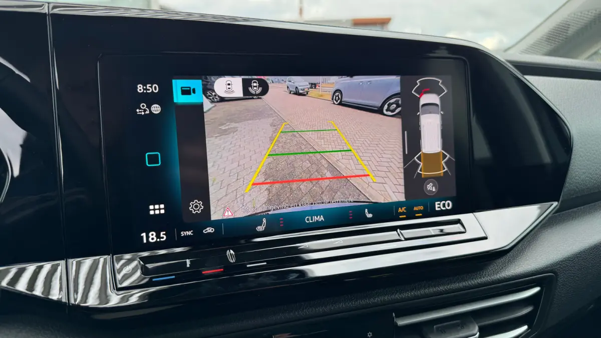 Life Maxi 1.5 eTSI eHybrid 19,7 kWh DSG Automaat 7 persoons | Navi by APP | Camera | Airco voor en achter | Stoelverwarming v | Adaptive Cruise | 17'' LMV