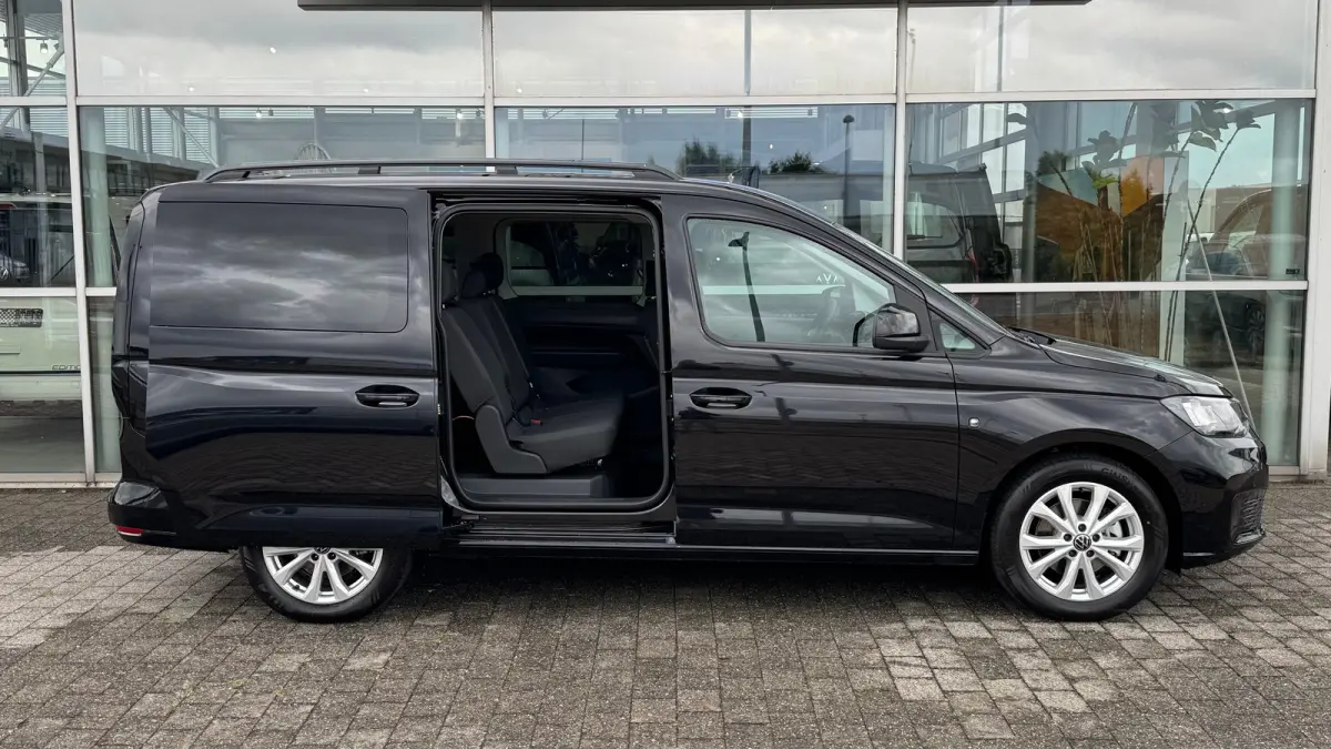 Life Maxi 1.5 eTSI eHybrid 19,7 kWh DSG Automaat 7 persoons | Navi by APP | Camera | Airco voor en achter | Stoelverwarming v | Adaptive Cruise | 17'' LMV